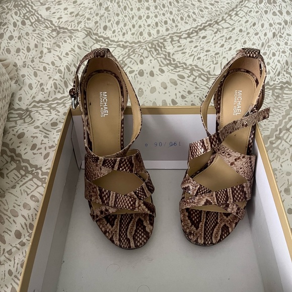 Women's MK brown Snakeskin Platform Heels - Picture 4 of 6